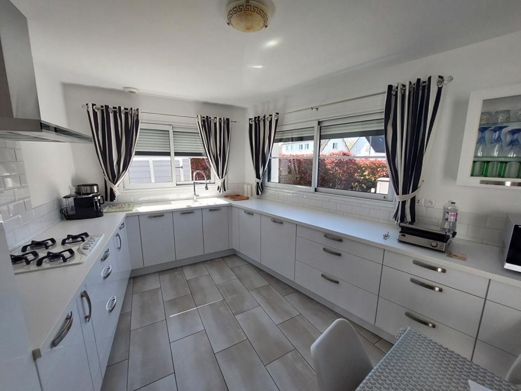 YVETOT Maison Plain-pied 4 pièce(s)  proche centre 3