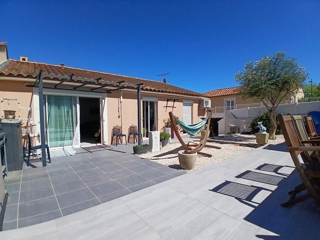ABEILHAN Maison plain-pied 4 chambres avec terrasse et jardin 2