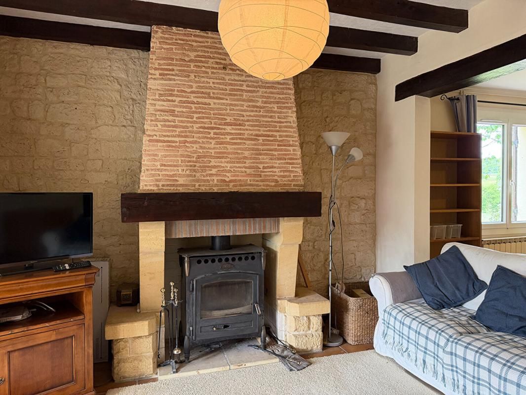 FAUX Charmante maison de campagne avec maison d'amis, piscine et intimité totale 3