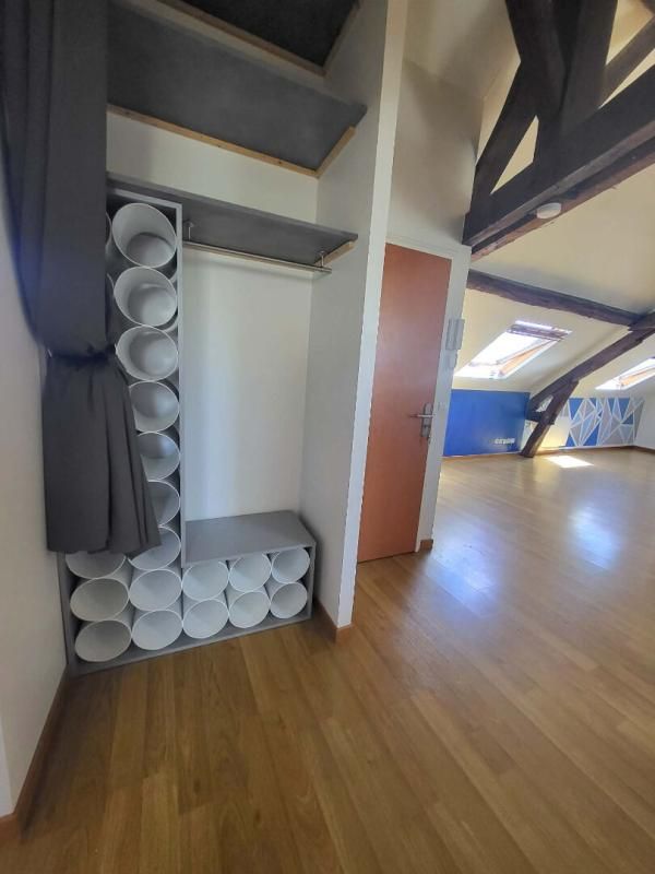 PITHIVIERS Appartement de charme ? Dernier étage ? Centre-ville de Pithiviers 4