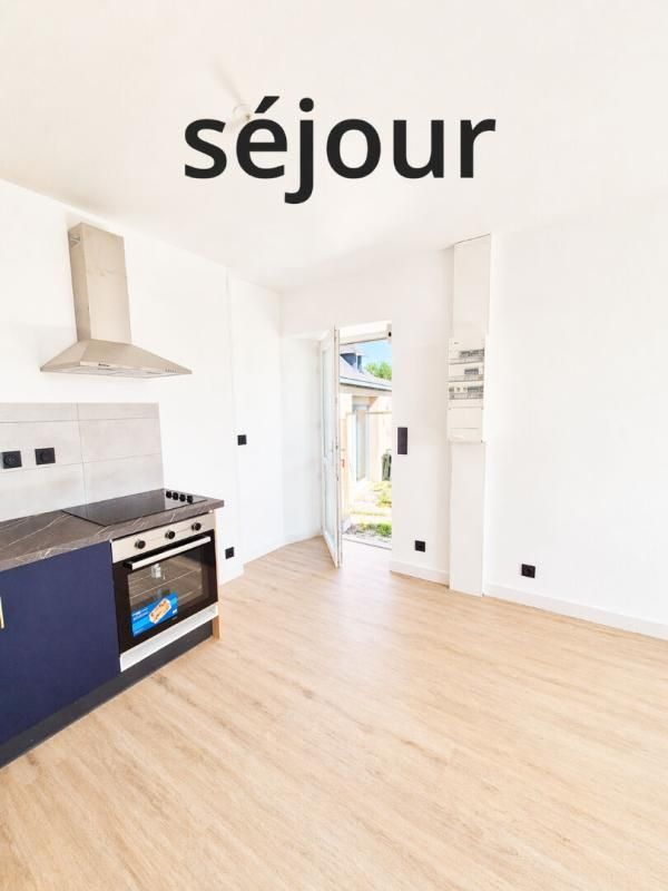 CLEGUER Appartement T2, très lumineux, refait à neuf - RDC de plain-pied - Proximité immédiate arrêt de bus - À 20 min de Lorient / 25 min des plages 2