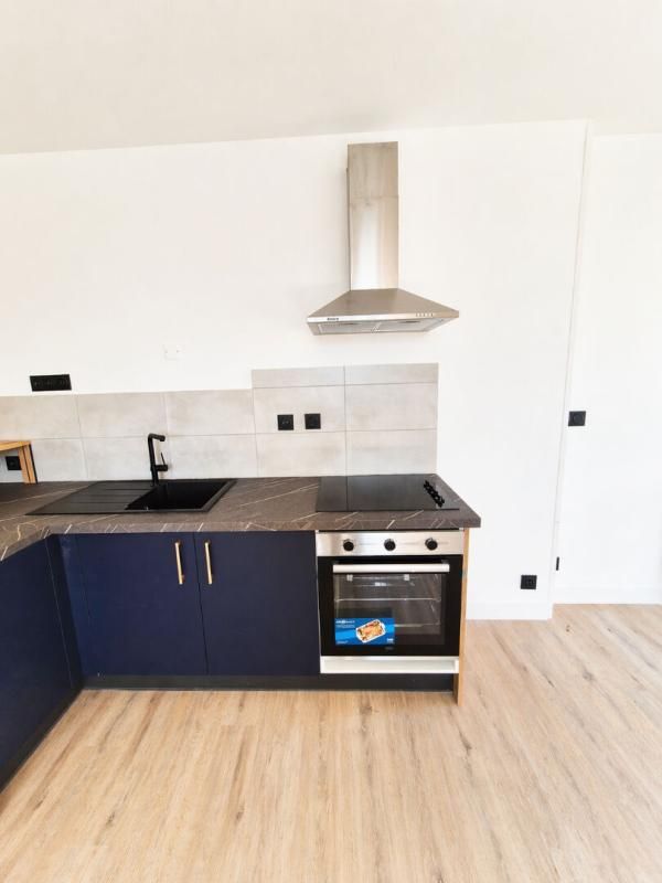 CLEGUER Appartement T2, très lumineux, refait à neuf - RDC de plain-pied - Proximité immédiate arrêt de bus - À 20 min de Lorient / 25 min des plages 4