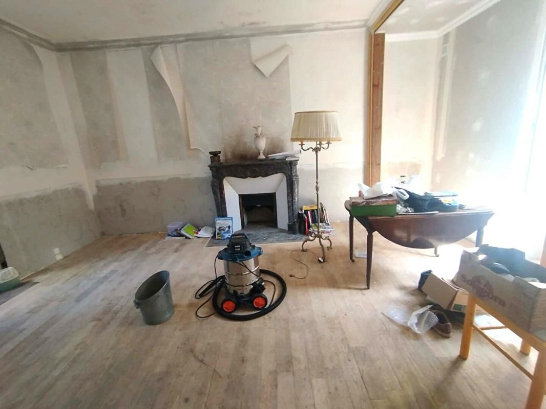 GUEMENE-SUR-SCORFF Maison de maître centre bourg avec terrains constructibles 4