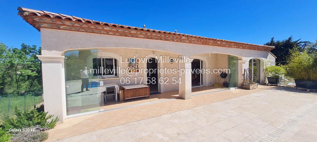 FOUZILHON Villa de 120m²+veranda de 15m², grand garage 73m², piscine/pool à house sur 1033 m² de terrain 2