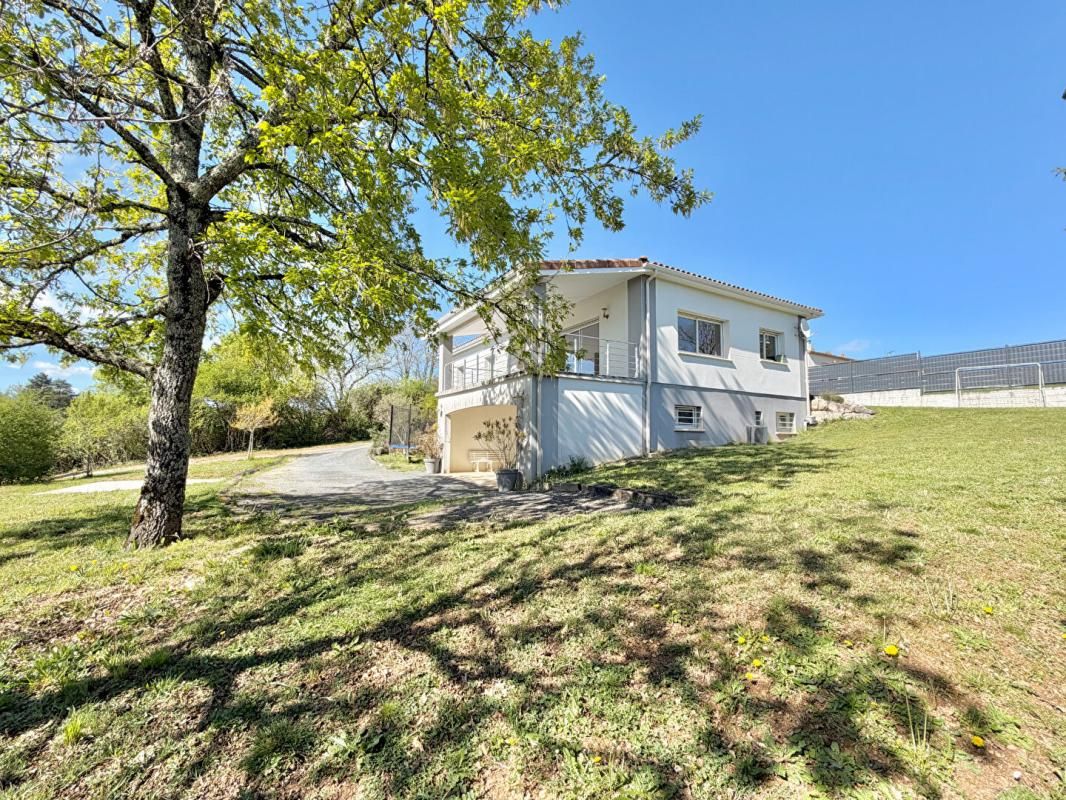 SAINT-PIERRE-LAFEUILLE Saint Pierre Lafeuille Maison 4 chambres sur 1000 m² de terrain 4