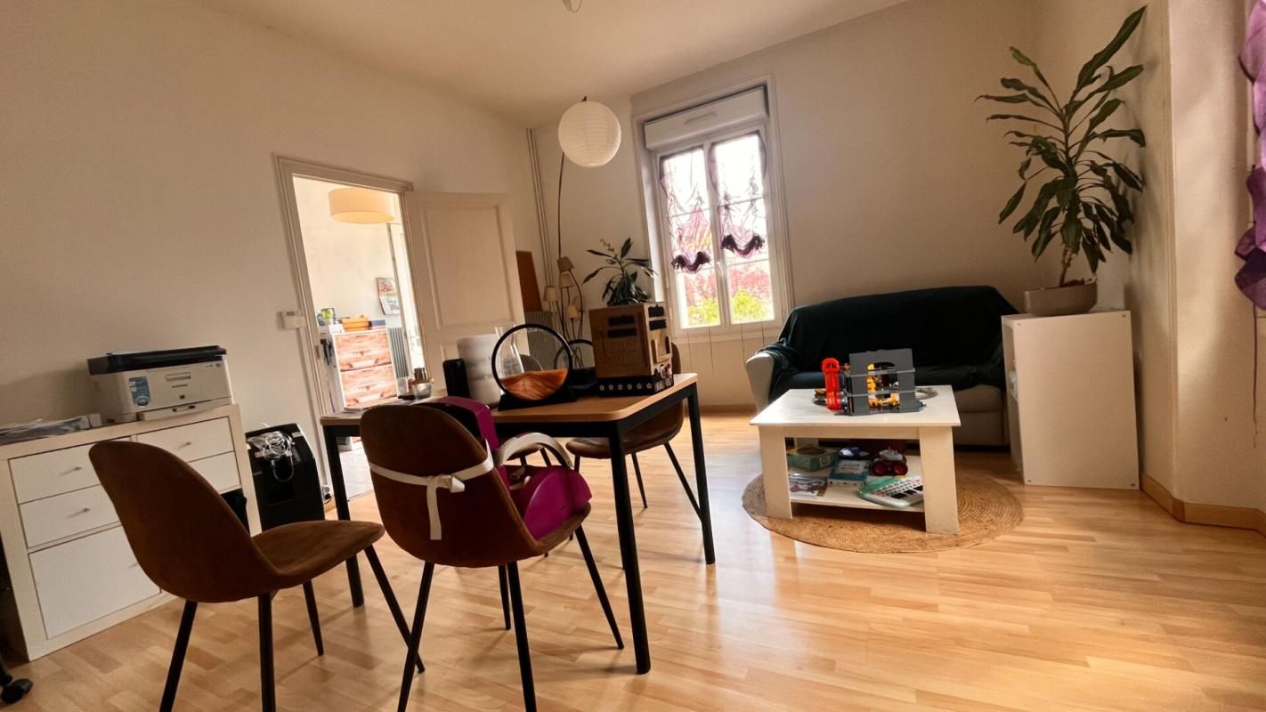 CHATEAU-DU-LOIR Maison Montval Sur Loir 4 pièce(s) 102 m2 - 3 chambres - centre ville 4