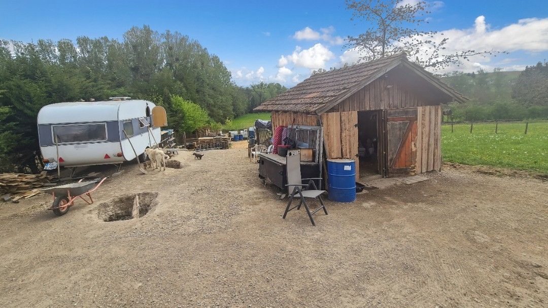 SOULTZ-SOUS-FORETS Terrain de loisir aménagé d'environ 3 000 m² Hoffen 3