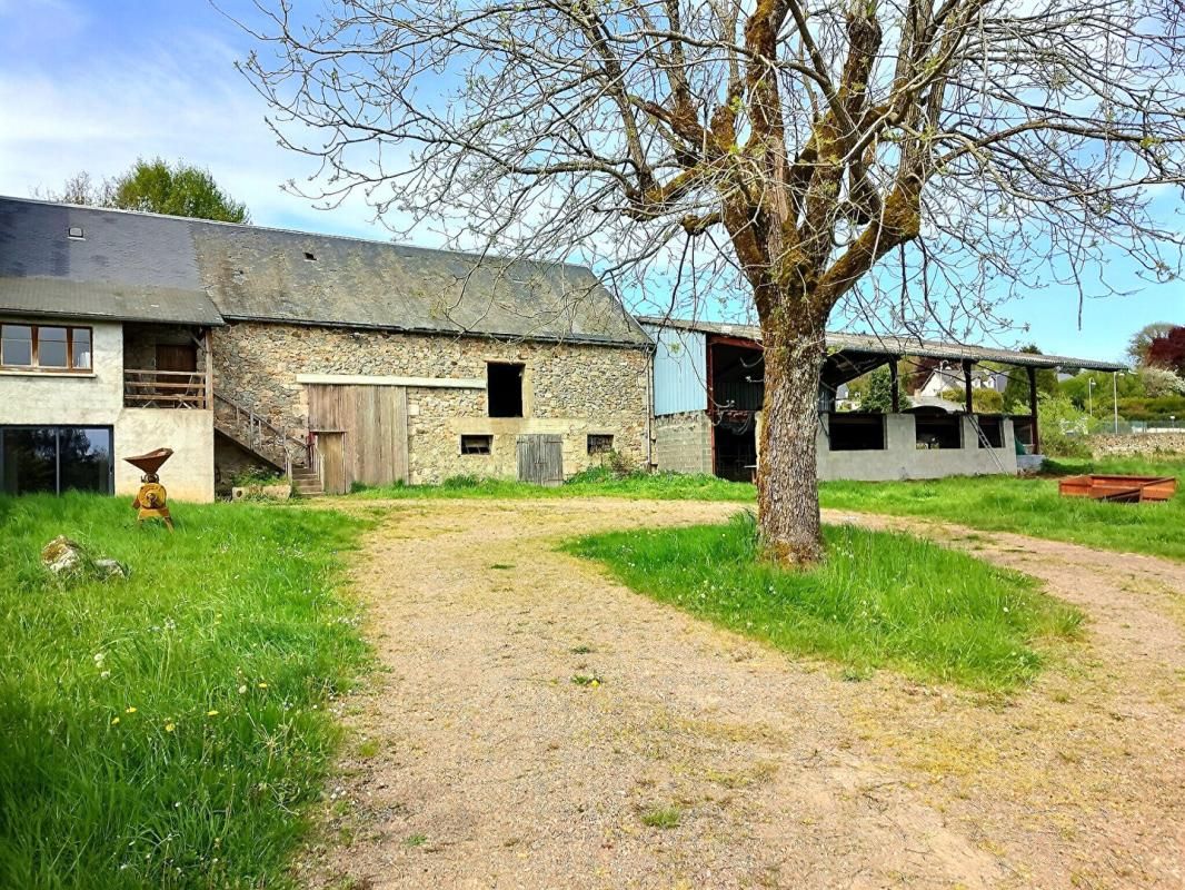 MONTSAUCHE-LES-SETTONS Ancien corps de ferme Montsauche Les Settons 2  pièces 45 m2 1