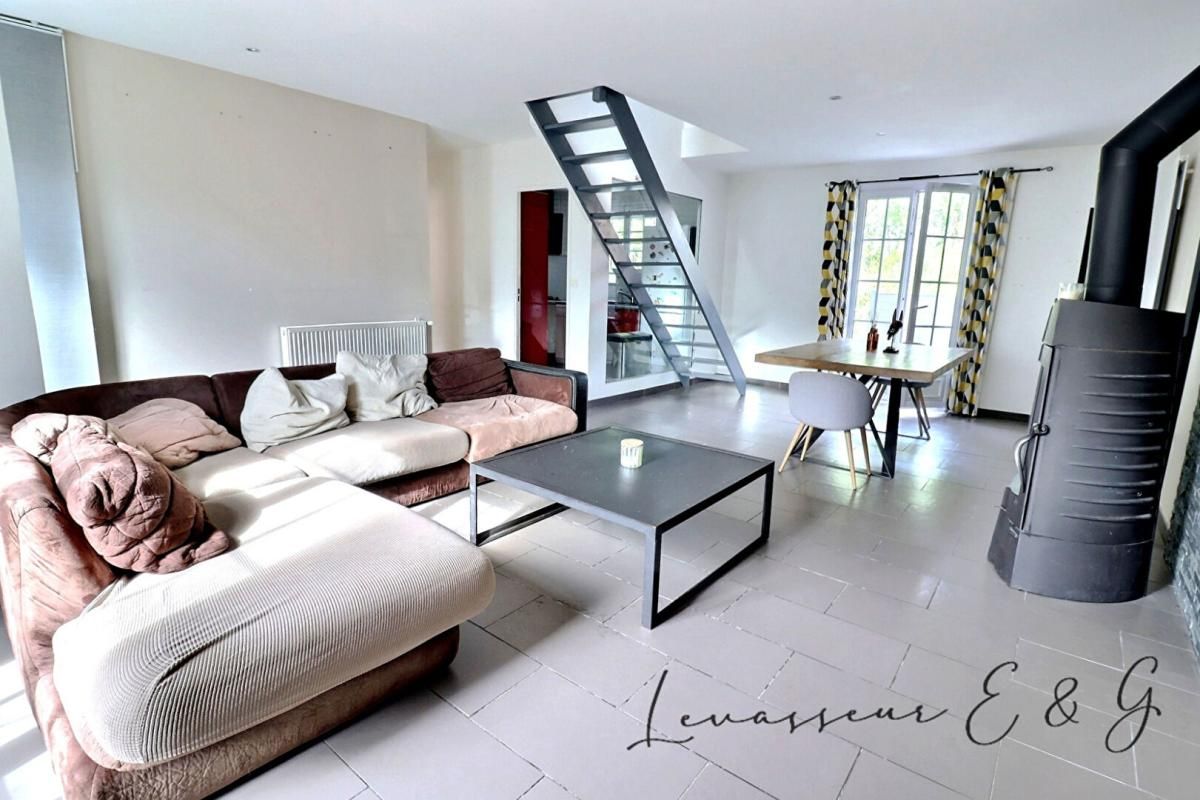 AGNETZ Agnetz - Maison 4 chambres sur sous-sol total et 1450m² 1