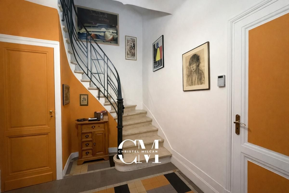 BORDEAUX Maison Bordeaux Lescure 7 pièces 270 m2, 2 garages, jardin 3