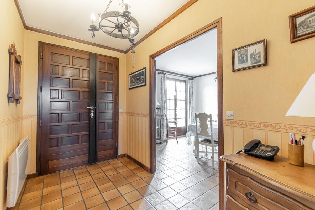 BRETIGNY-SUR-ORGE Maison Bretigny Sur Orge 6 pièce(s) 120 m2 2