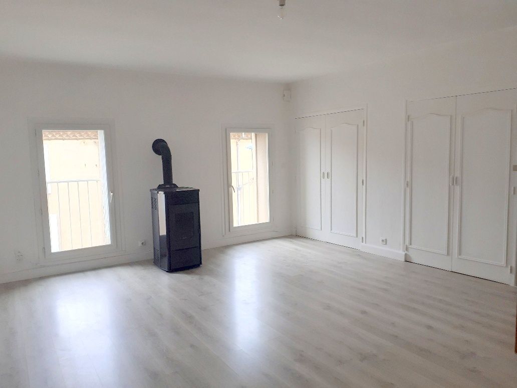 PéZENAS Appartement 74 m2 gd garage et local 70m² 2