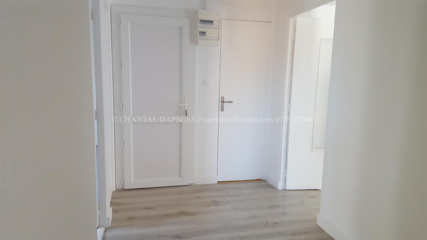 PéZENAS Appartement 74 m2 gd garage et local 70m² 4