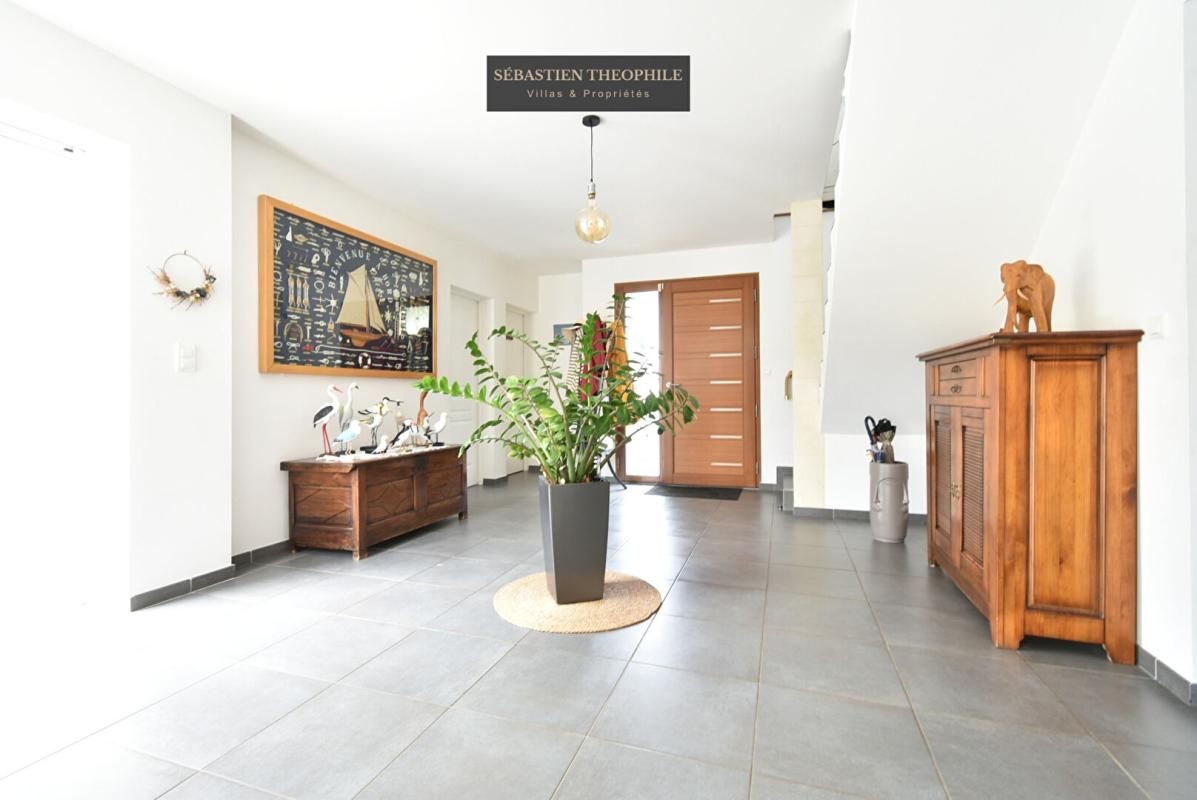 SAINT-JEAN-DE-MONTS Maison T7 Prestige avec annexes et dépendance 3