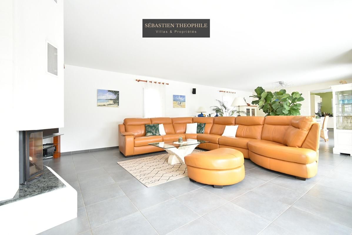 SAINT-JEAN-DE-MONTS Maison T7 Prestige avec annexes et dépendance 4