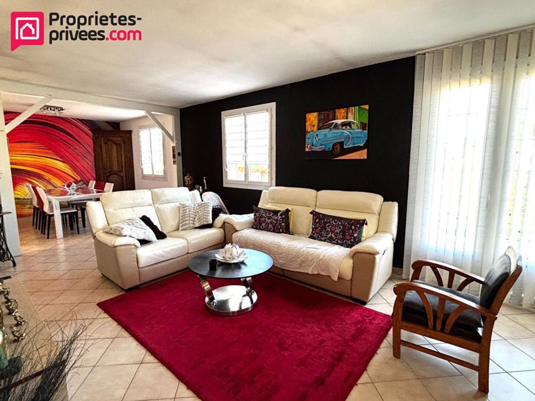 NEUVILLE-SUR-SARTHE Maison indépendante 6 pièce(s), 114 m2, Neuville Sur Sarthe 2