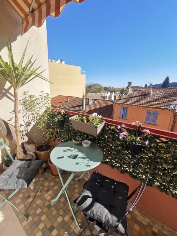 DRAGUIGNAN 3 pièces traversant et lumineux, à deux pas du centre-ville 3