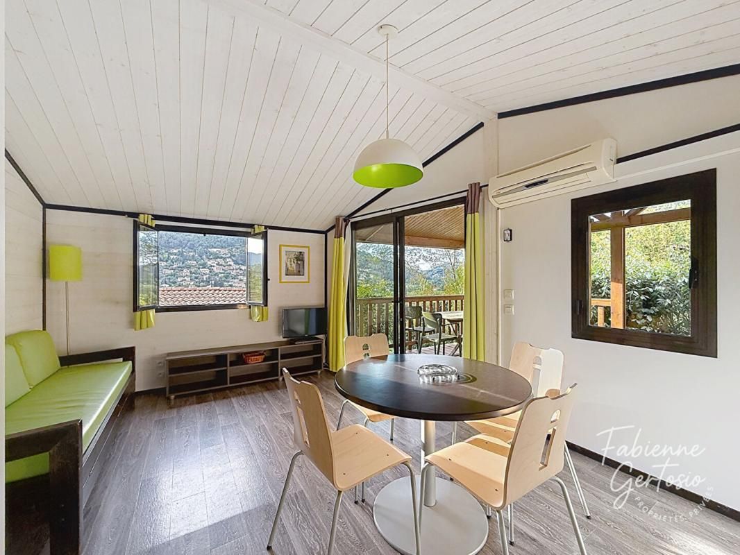 SOLLIES-TOUCAS Solliès-Toucas! Cottage T 3  dans résidence  de vacances avec pisicine 2