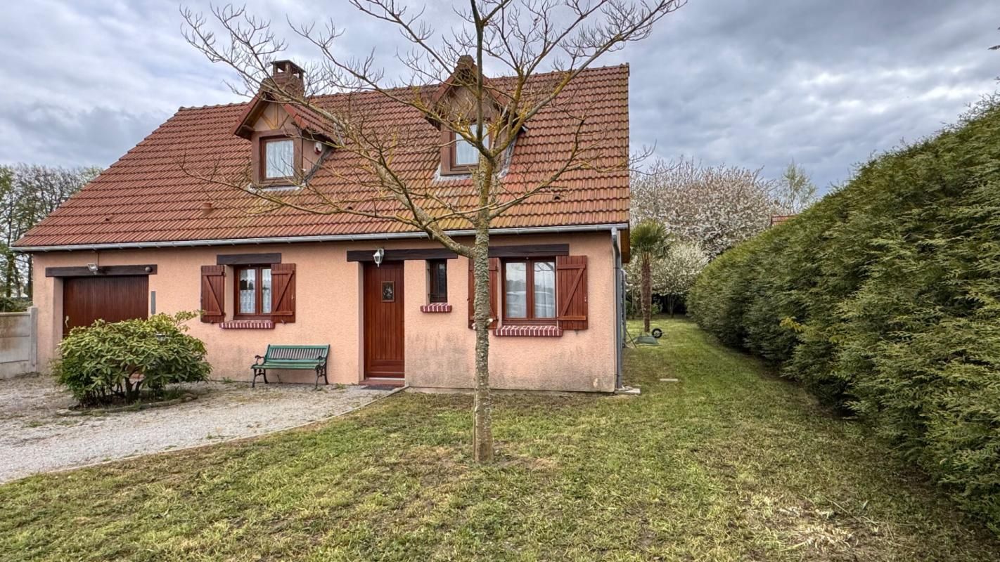 ETALONDES pavillon individuel 123 m2, trois chambres (garage)  proche mer 1