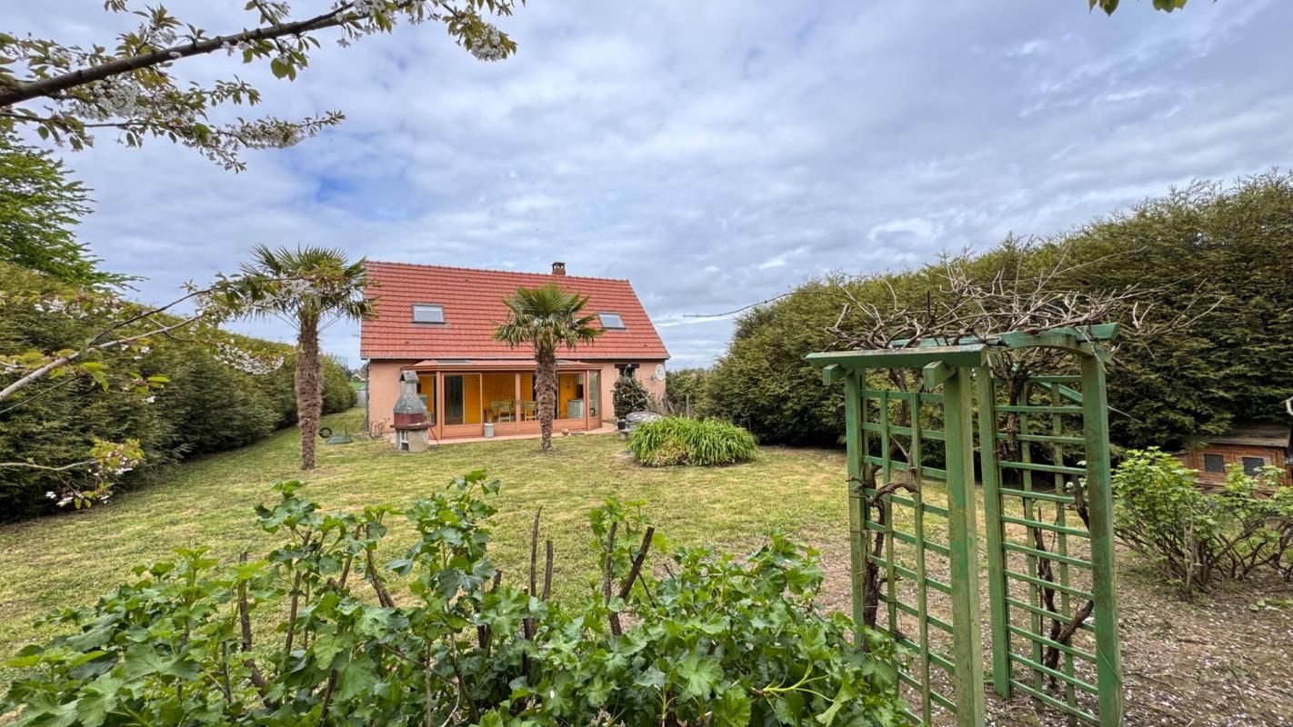 ETALONDES pavillon individuel 123 m2, trois chambres (garage)  proche mer 2