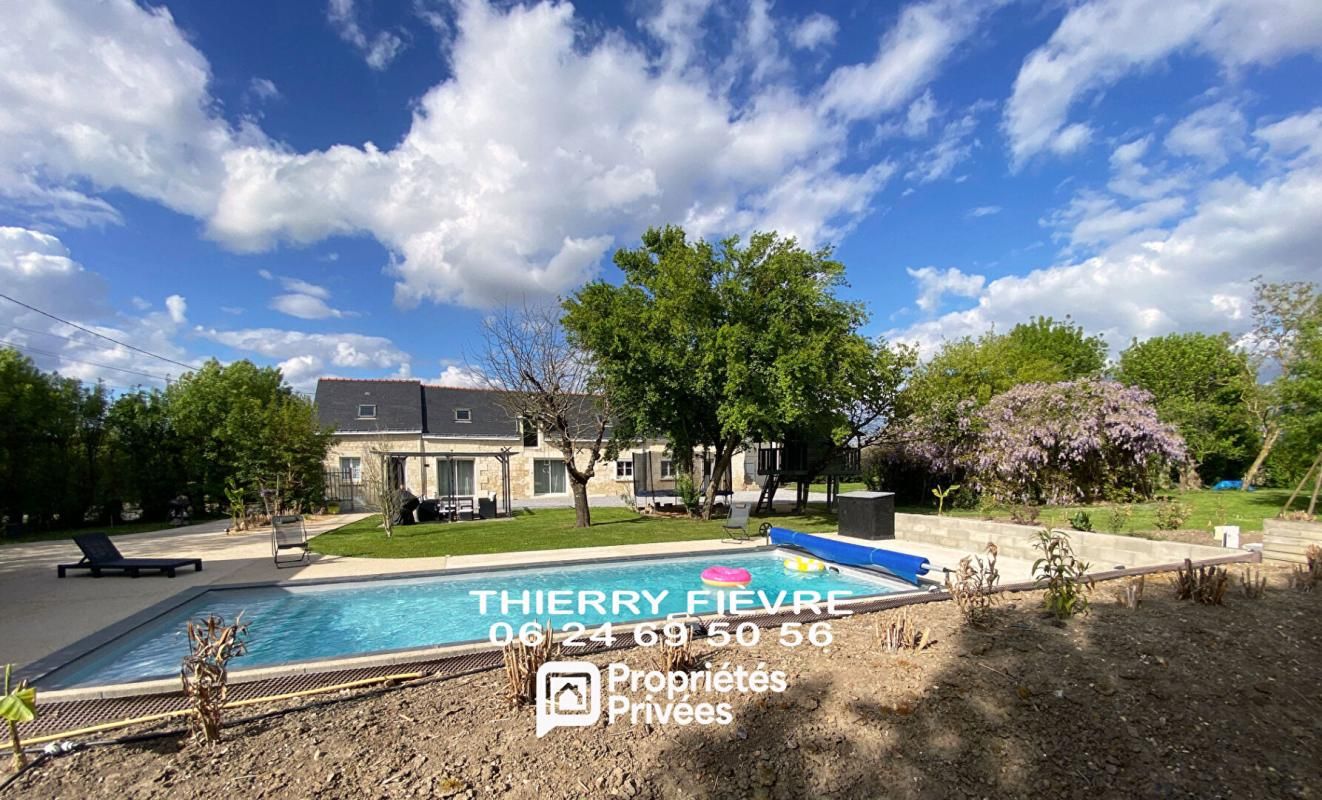 VARENNES-SUR-LOIRE Varennes Sur Loire 49730 - Maison familiale de 145 m2 avec piscine et dépendance 1