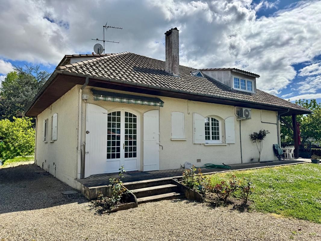 SAINT-EMILION Maison Saint Emilion 6 pièce(s) 160 m2 3