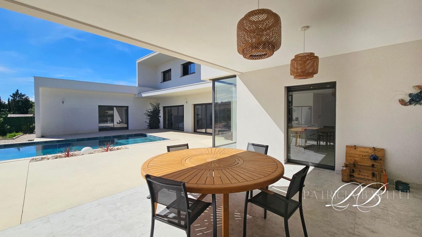 SAINT-FELIU-D'AVALL Villa contemporaine de 280m²  à Saint-Feliu d'avall 4