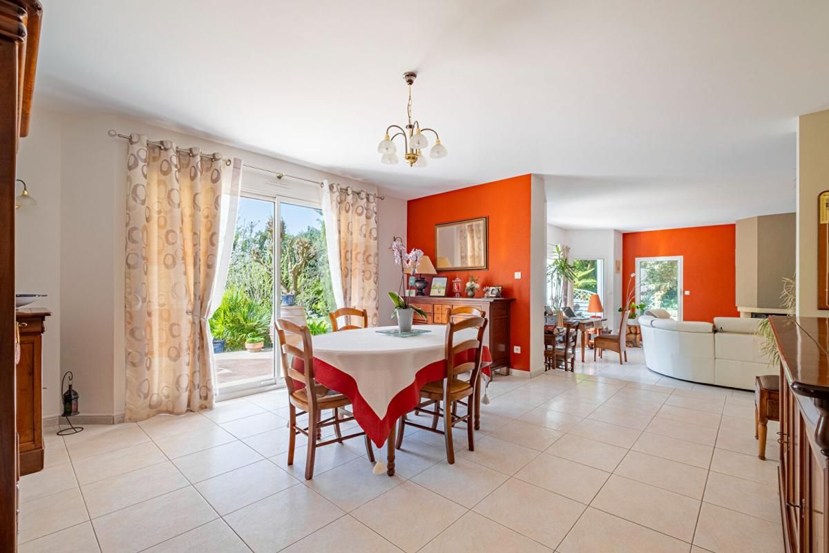 GUERANDE Maison Guerande 9 pièce(s) 207 m2 4