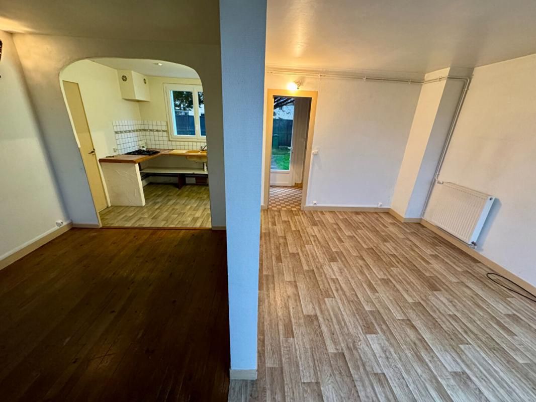 SAINTES Maison T3 Saintes jardin parking garage 4