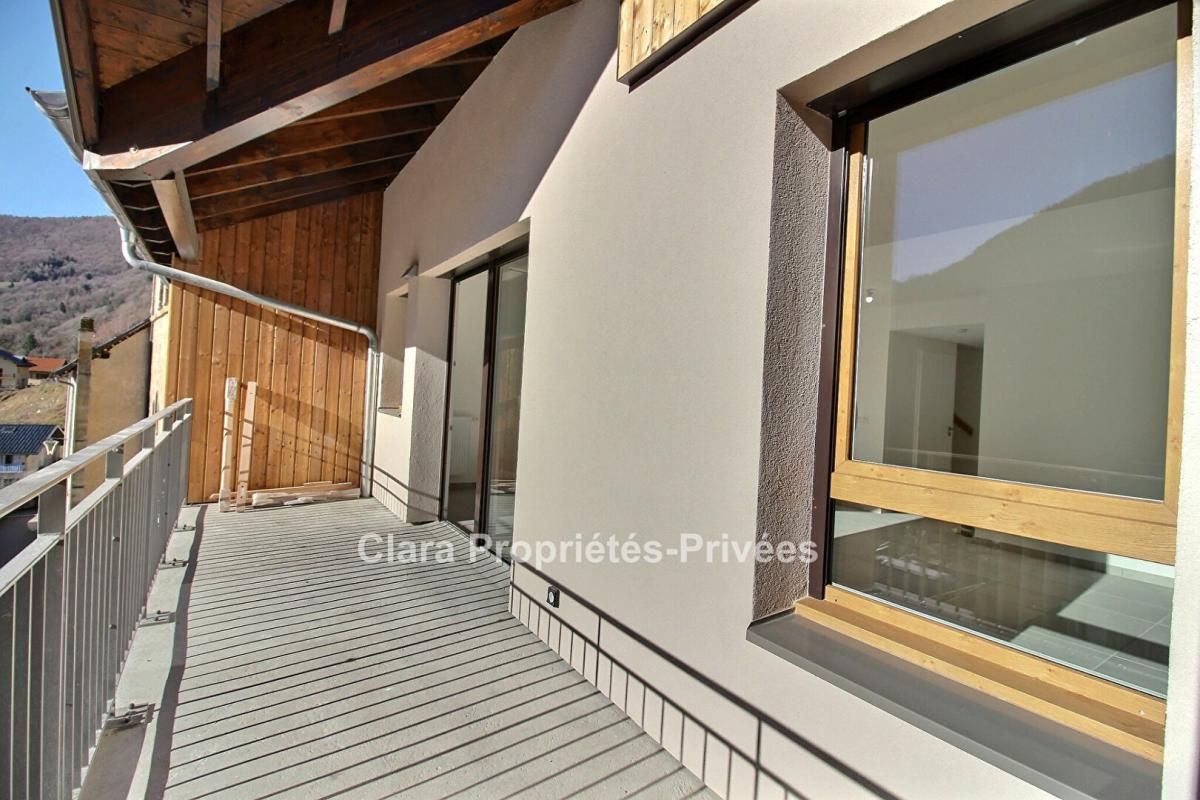 QUEIGE Appartement 4 pièces en duplex dans la résidence Les Agathines 2