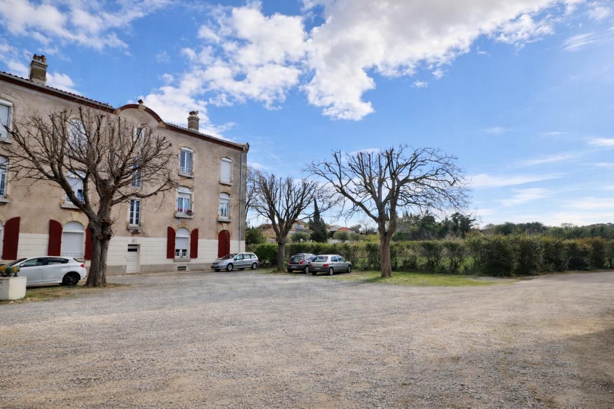 GINESTAS Lot Immobilier Ginestas 2