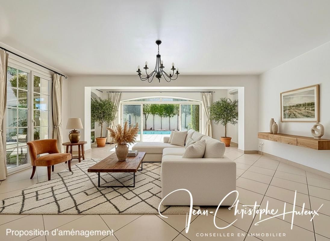 BOUILLARGUES Bouillargues Maison 5 pièces 156 m2 avec Piscine 2