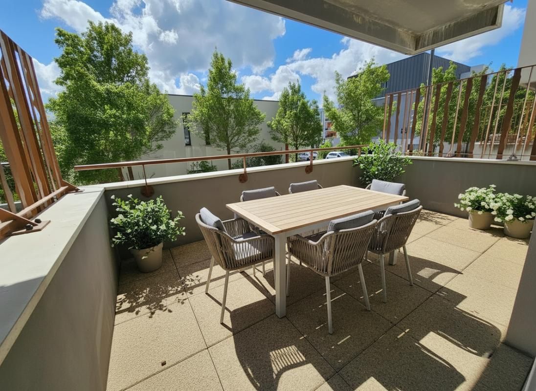 Appartement T2 - 45 m² - Terrasse - Stationnement - Ascenseur - Environnement calme