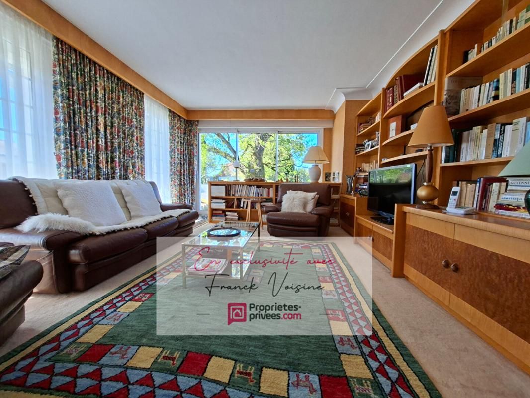 LE BOUPERE A VENDRE en Exclusivité au Boupère, maison de 162 m2 avec 5 chambres et 1 bureau sur une parcelle de 2341 m2 avec piscine 3