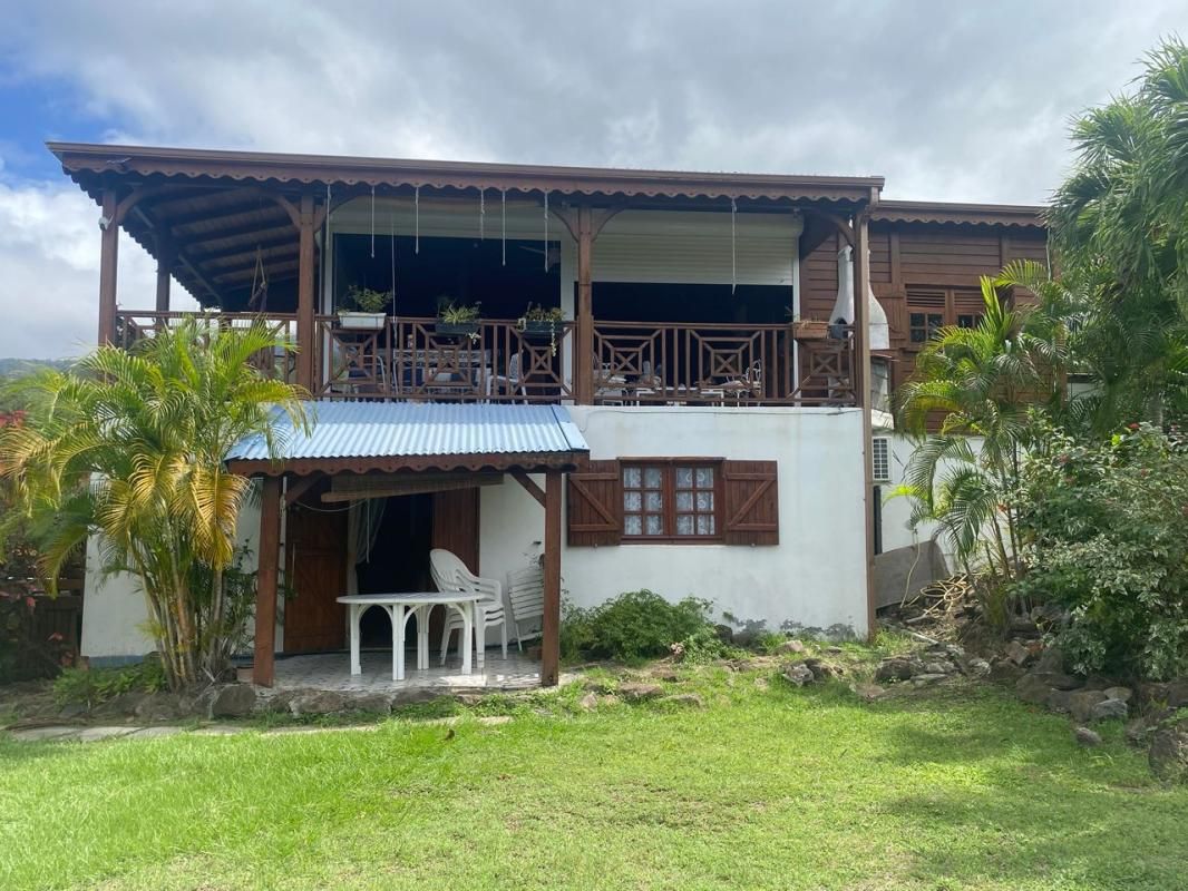 Maison avec vue mer exceptionnelle -Bouillante (Massieux) - VIAGER