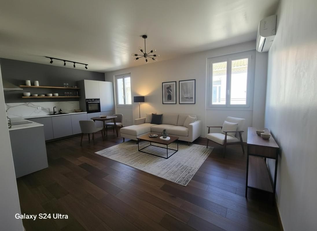 Studio de 36m²  environ + Terrasse & jardin privatif + 1 Cave