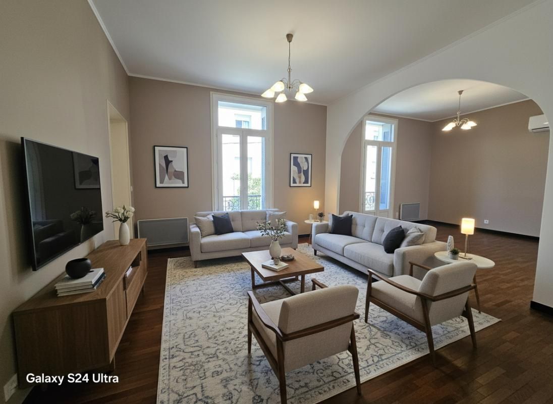 Appartement T2 Traversant, transformable en T3  de 57m² + Terrasse & Cave