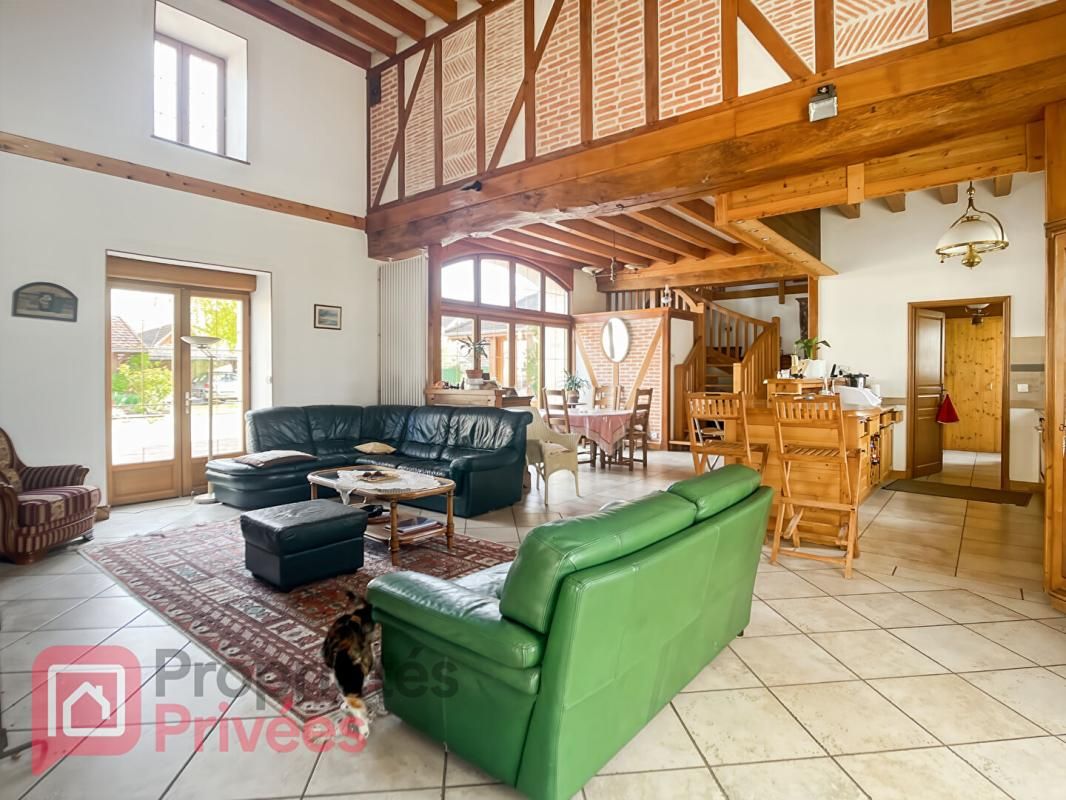 PRECY-LE-SEC Corps de ferme Precy Le Sec 12 pièces 260 m2 2