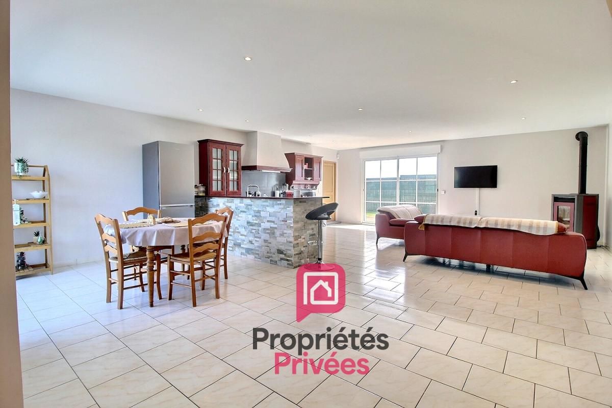 VILLEMANDEUR A seulement 10 mn de la gare de MONTARGIS avec Paris/Bercy Direct en 1h ! Prête à vous accueillir SANS TRAVAUX - MAISON CLE EN MAIN : 120 m2 habitables, 4 CHAMBRES, GARAGE, TERRAIN de 740 m2 4