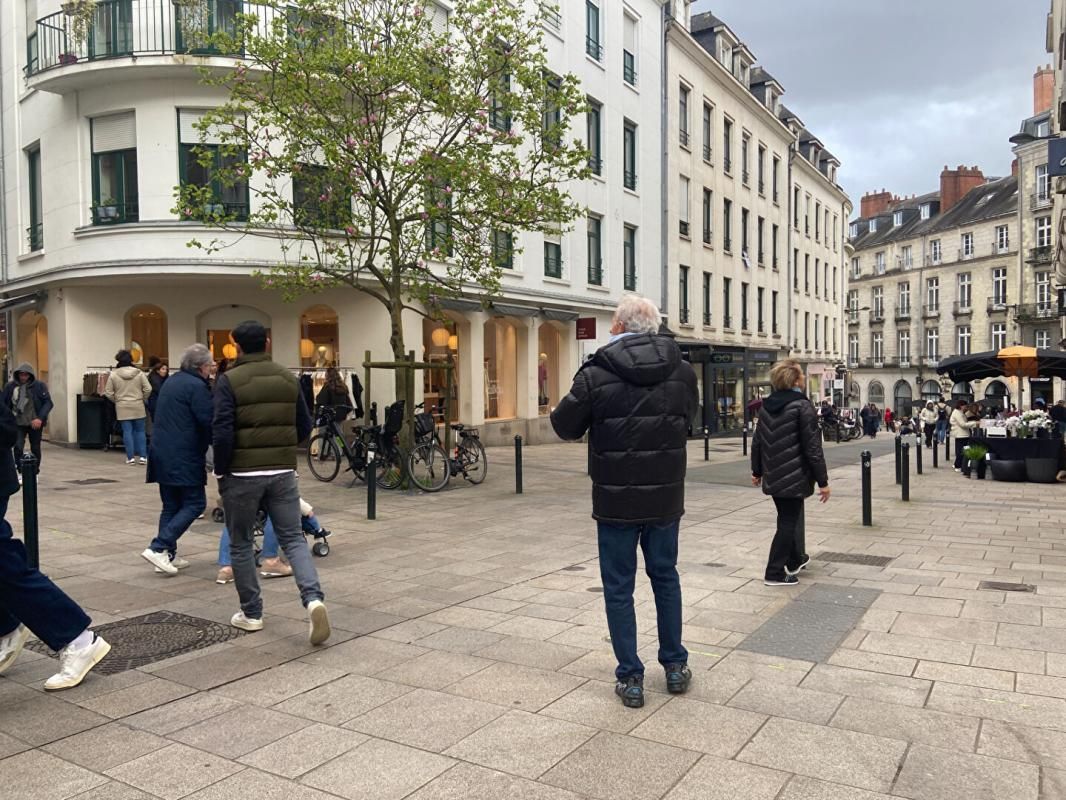 NANTES 44000 NANTES - GRASLIN - LOCAL COMMERCIAL 246 M² A LOUER 4