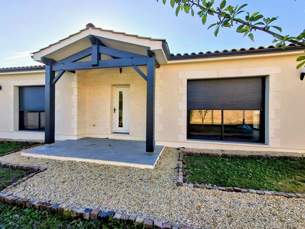 PUGNAC Maison de plain-pied neuve jamais habitée - 116 m²  - 3 chambres - grande pièce de vie 60 m² - terrain 615 m² 3