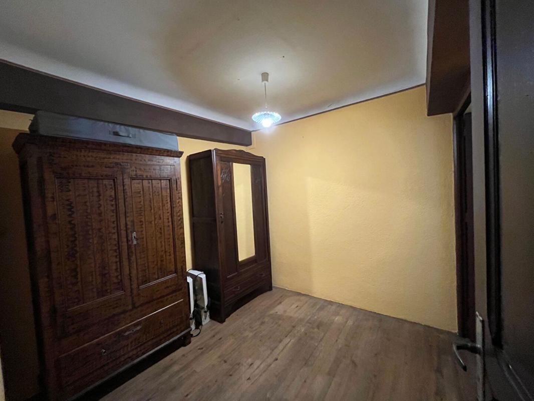 PRATS-DE-MOLLO-LA-PRESTE Maison de ville 13 pièces de 190 m2 dans le centre de Prats De Mollo La Preste 4