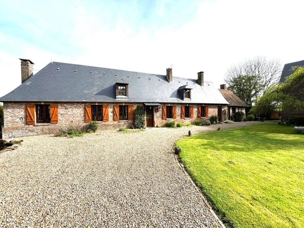 Corps de ferme Longère Brayonne  proche de Forges Les Eaux 150 M2