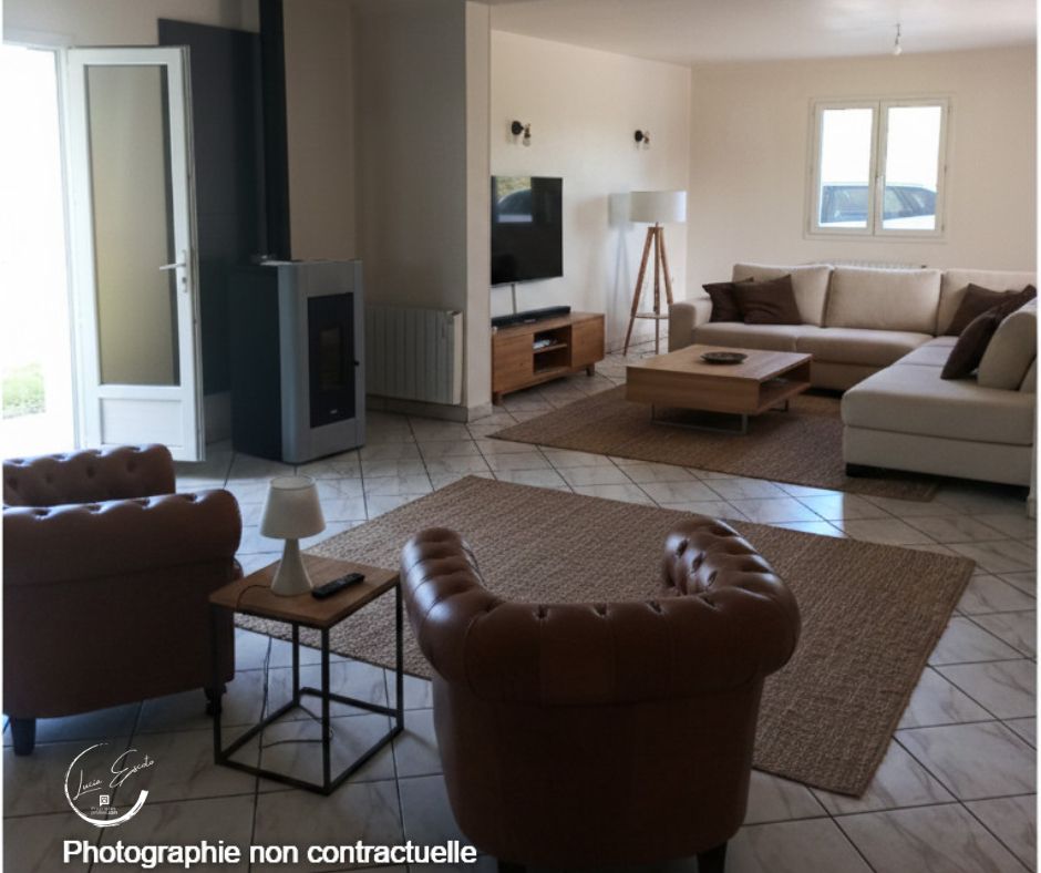 FEUSINES Maison à Feusines 4 pièce(s) 123 m2 2