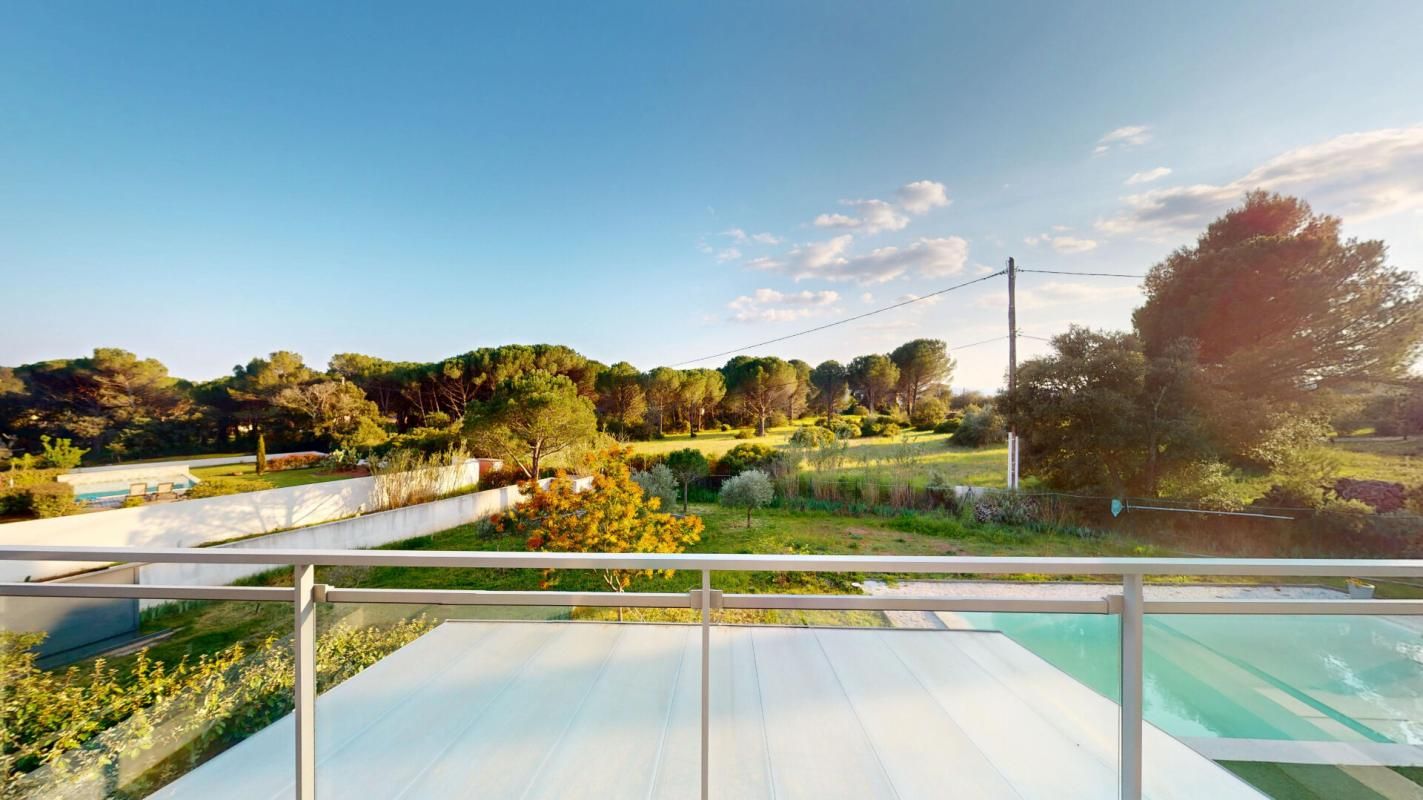 LA MOTTE Villa contemporaine 150m² , piscine - Cadre d'exception à La Motte (83920) 2