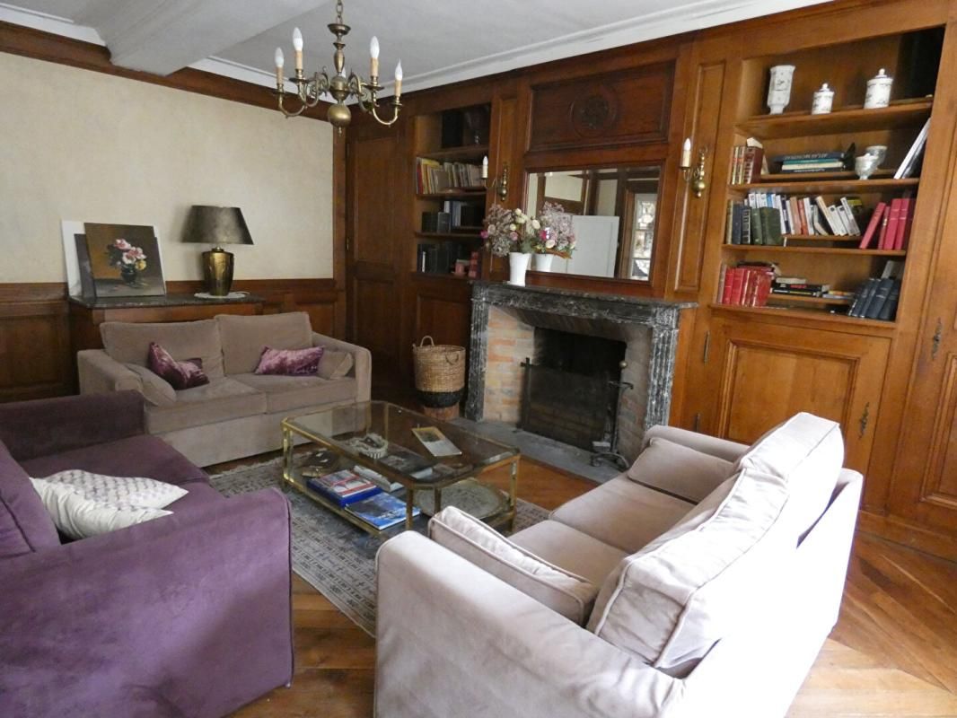 IVRY-LA-BATAILLE Maison ancienne (225 m2) 1