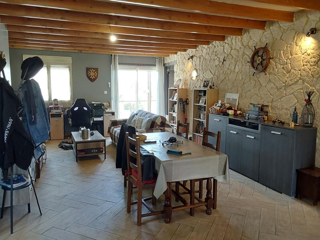 LANDELEAU Maison Landeleau 4 pièce(s) 124 m2 2