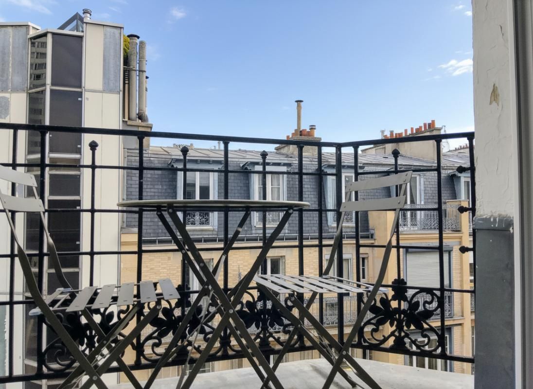 Studio sous les toits à Beaugrenelle