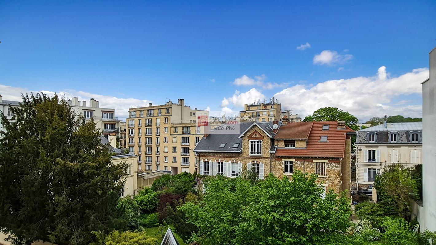 VERSAILLES Gare Versailles Rive-Droite  2/3 pièces  51 m2  Vue dégagée 1