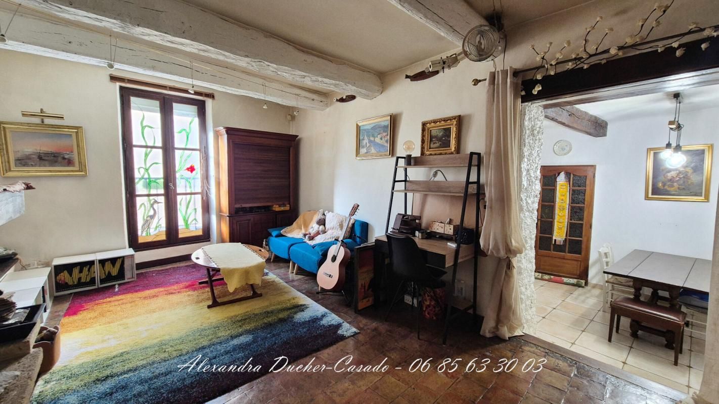 PEYRUIS Maison de village au coeur de Peyruis avec garage 4